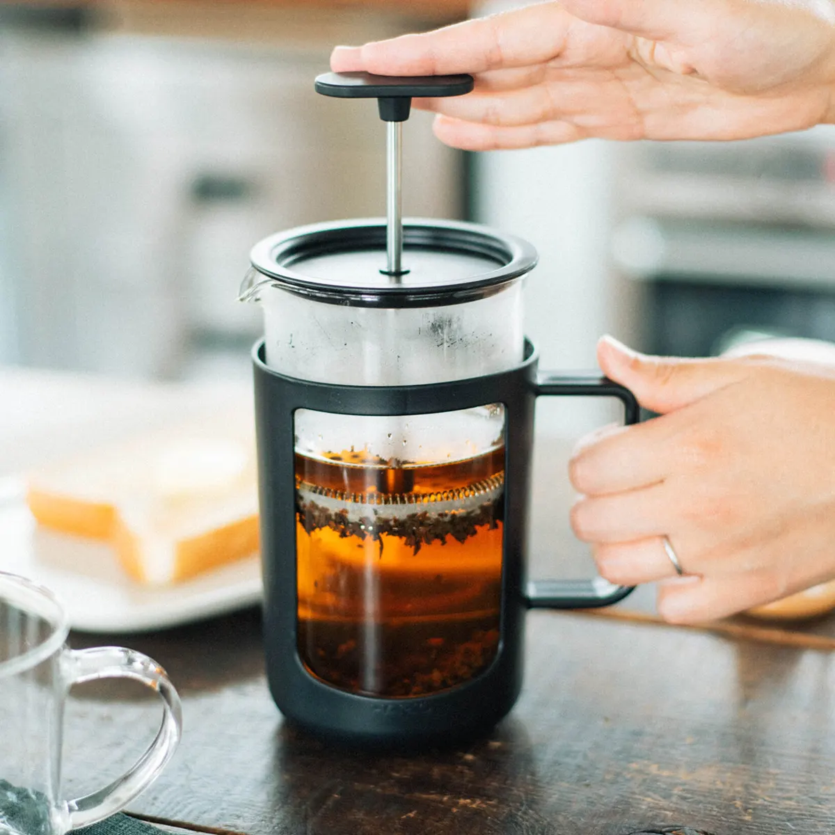 hario cafe press 600
