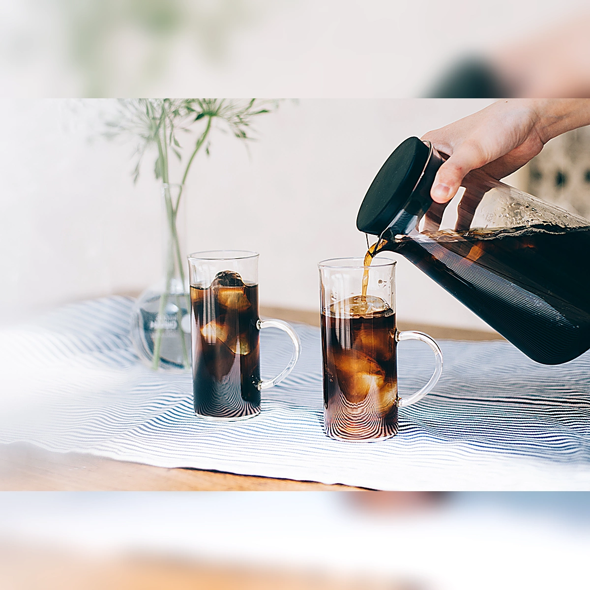 coldbrew pouring glasses 1200x1200 300dpi