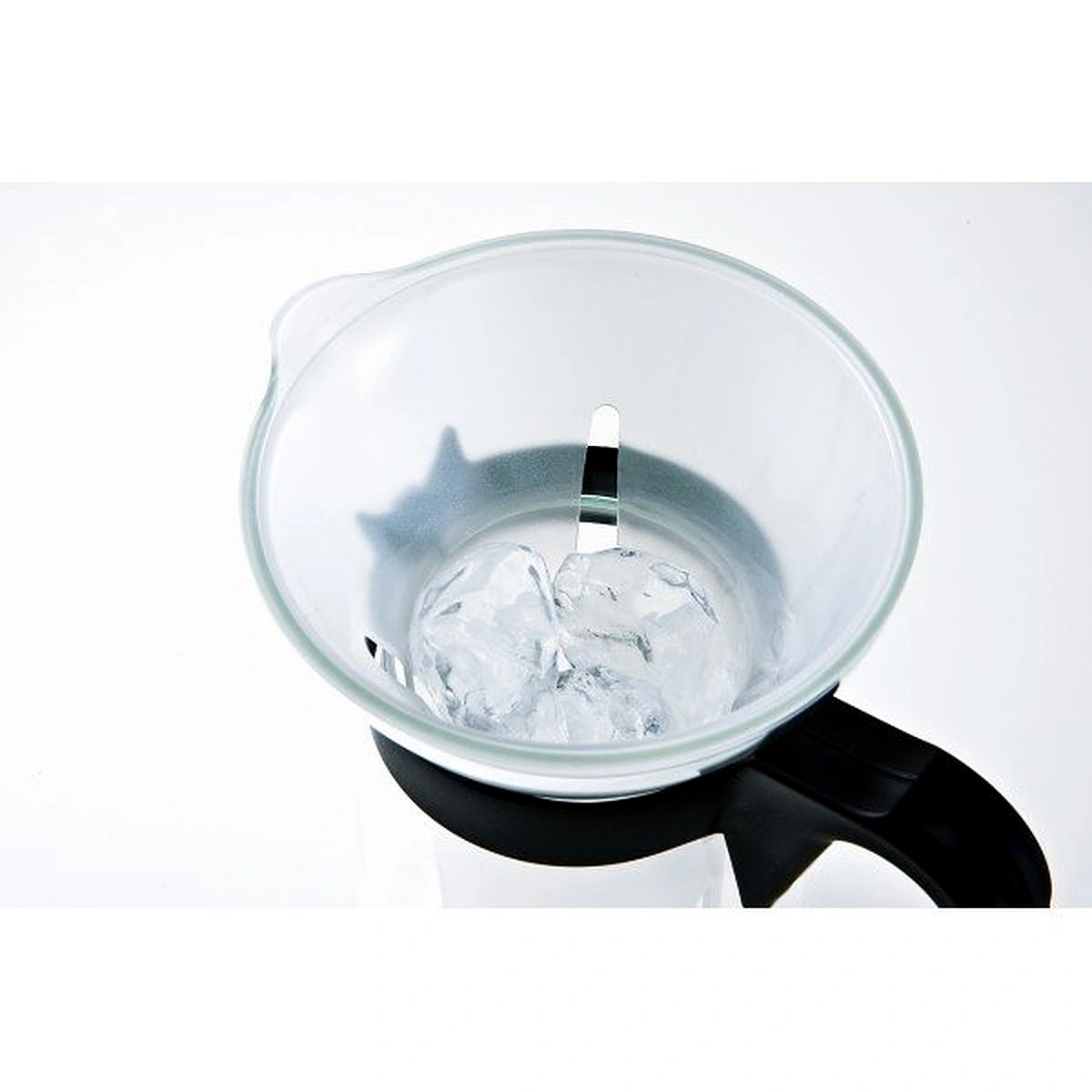 v60 buzlu kahve demleyici